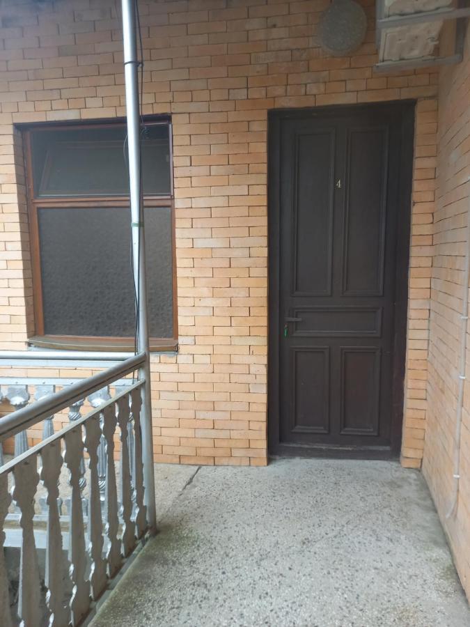 קוטאיסי Guest House Roma מראה חיצוני תמונה
