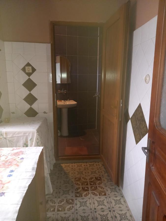 קוטאיסי Guest House Roma מראה חיצוני תמונה
